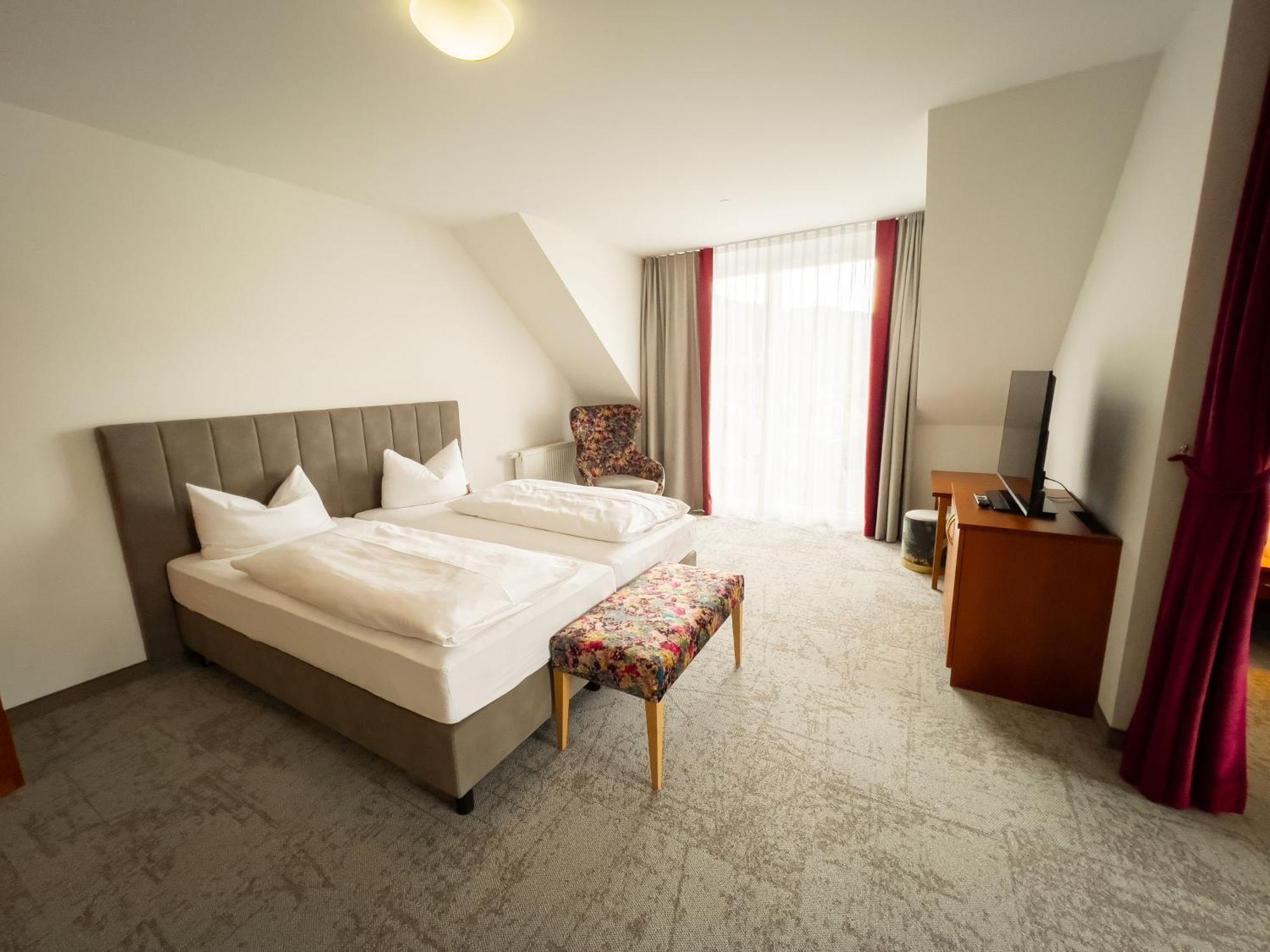 Hotel Rosmarin Bodman-Ludwigshafen Buitenkant foto